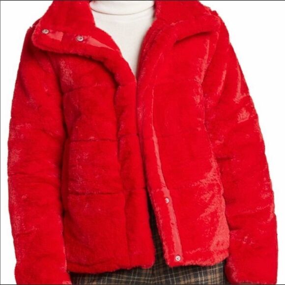 Avec Les Filles Jackets & Blazers - AVEC LES FILLES Faux Fur Puffer Jacket in red size Small, NWT